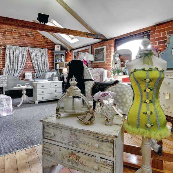 360 tours for Antique and Up-cycling Centres